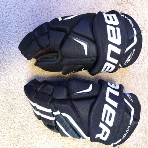 Black New Bauer Vapor X80 12"  Gloves