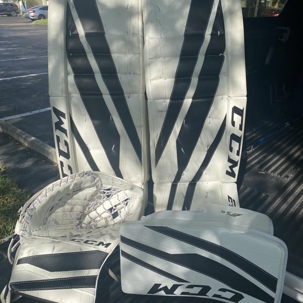 White Used 34" Full Right Goalie Full Set