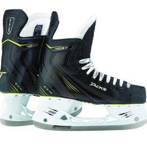 New CCM Tacks 4052 Ice Hockey Skates Junior size 4 width D kids skate jr black