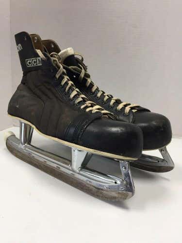Vintage CCM Falcon Ice Hockey Skates senior 11 With Box and Leather Skate Guards