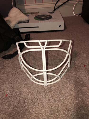 New  Bauer Cat Eye Cage
