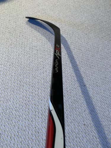 Senior Used Bauer Right Handed Hockey Stick Toe