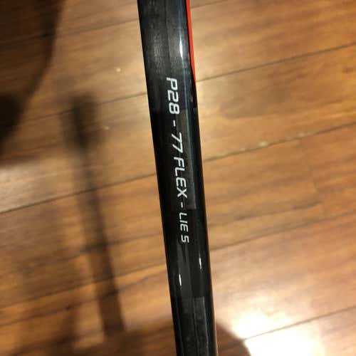 Used Right Handed Vapor FlyLite 77 Flex P28 Hockey Stick