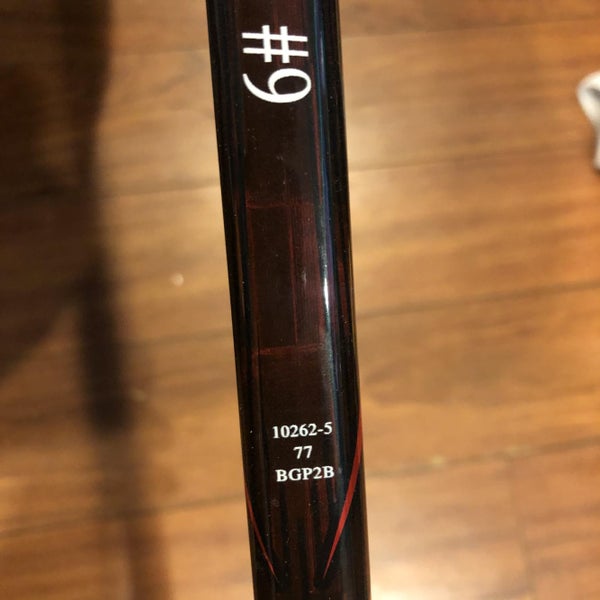 Used RH Bauer Vapor ADV 77 Flex P28 Pro Stock Hockey Stick