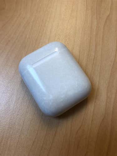 Broken White Used AirPods