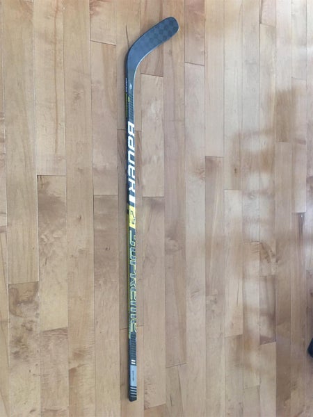 New Right Handed Supreme 2S Pro Mid Hockey Stick