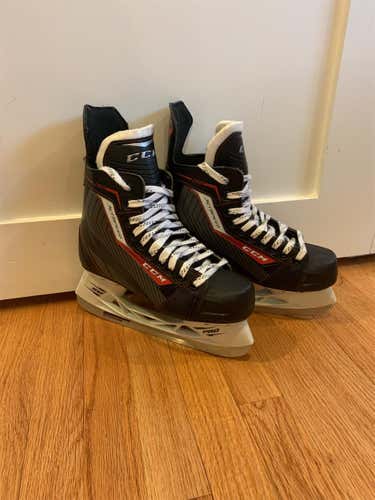 Lightly Used CCM JetSpeed 250   Size 6 Hockey Skates