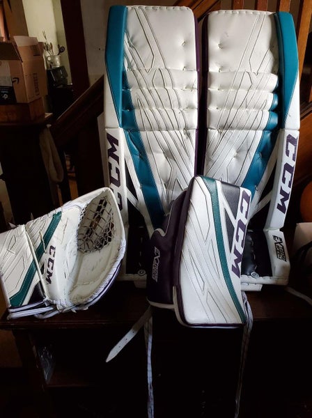 Used 35" CCM Regular Extreme Flex 4 Goalie Full Set