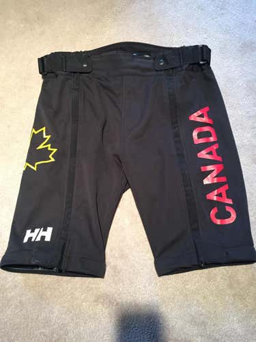 Men's Large Helly Hansen Shorts