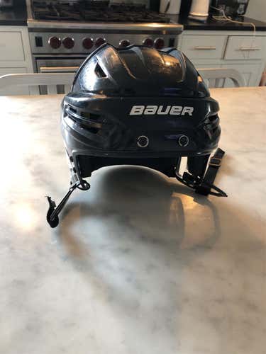 Blue Used Medium Bauer Re-Akt 95  Helmet