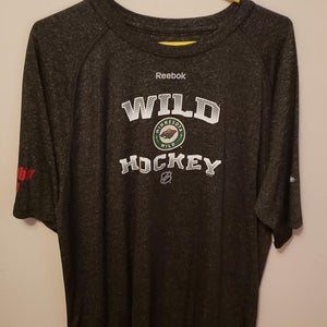 New Adult Men's Large Reebok Shirt Wild