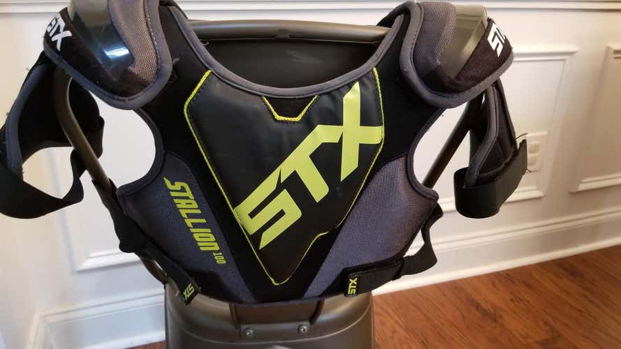 Used Large STX Stallion 100 Shoulder Pads