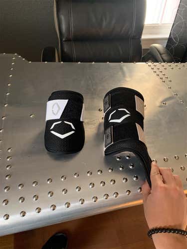 New Senior EvoShield Elbow Guard Shin Guards