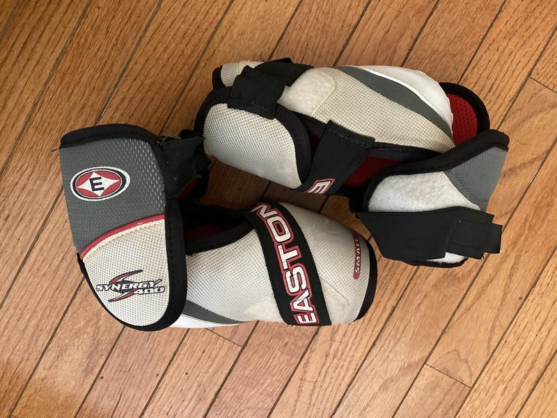 Used Senior Small Easton Synergy 300 Elbow Pads
