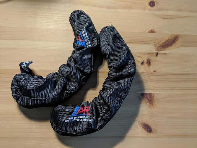 A&R - Pro-Stock Tuff Terry Soakers Skate Guards - Medium (Skate Size 3-7) - Used