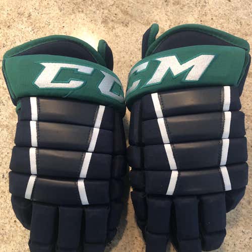 Blue Used CCM HG4PC 14" Gloves