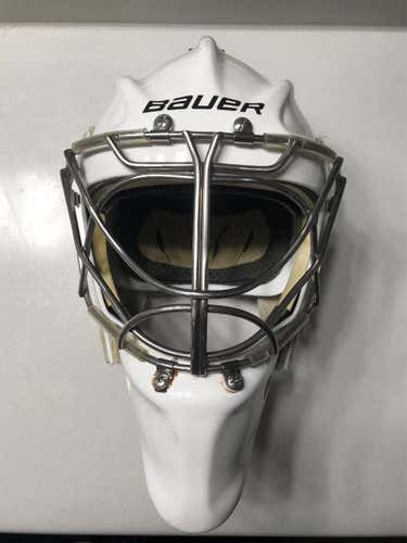 White Senior Bauer 960XPM  Goalie Mask