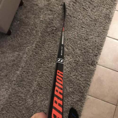 New Covert QRE Pro Hockey Stick Mid Pro Stock