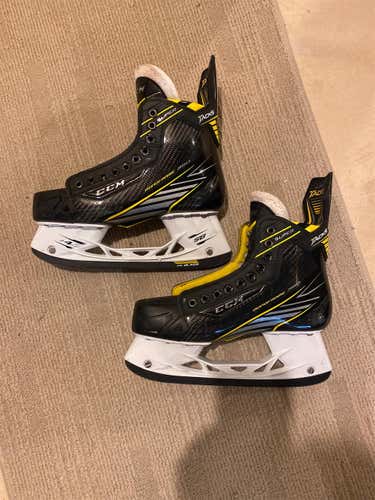 Used CCM Super Tacks D&R (Regular)  Size 7.5 Hockey Skates