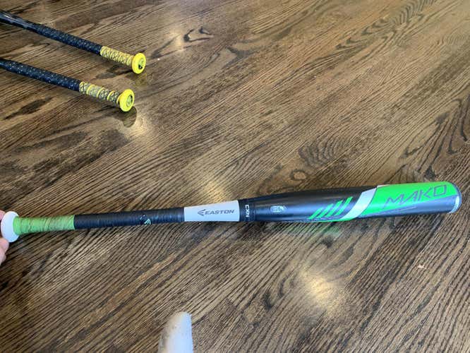 Used 2016 Easton Composite Mako Bat (-11) 18 oz 29"