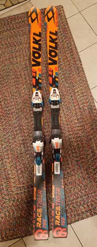 Unisex 2017 Volkl Race Tiger World Cup GS 166 Skis With Marker Race Xcell 12.0 Bindings