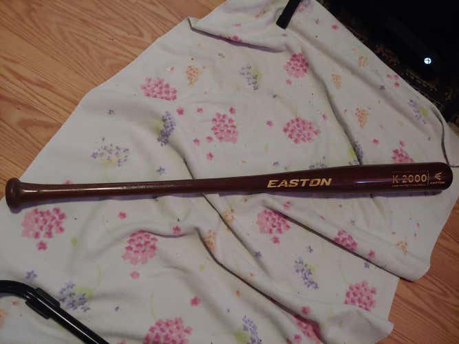 New Easton Wood Bat 33" Not Cupped