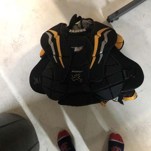 Intermediate Medium Vaughn v7 Goalie Chest Protector