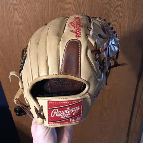 Tan Rawlings Heart of the Hide 11.25" Glove