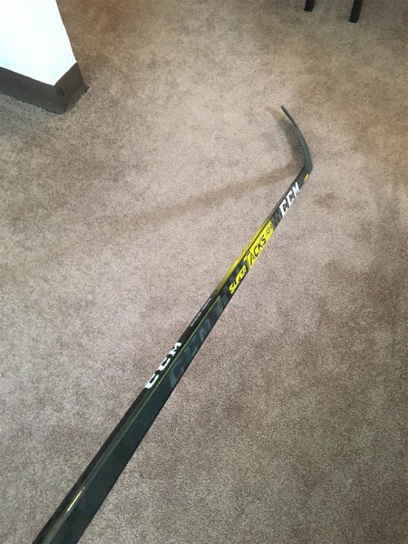 New Right Handed Super Tacks AS2 Pro Mid Hockey Stick