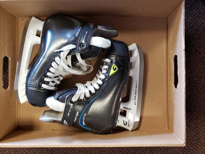 Junior New Graf Ultra G75 XI Hockey Skates D&R (Regular) Size 4
