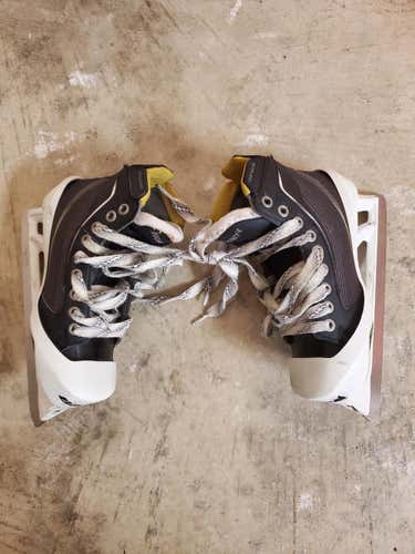 Used Junior Bauer Supreme One80 Hockey Goalie Skates D&R (Regular) Size 2