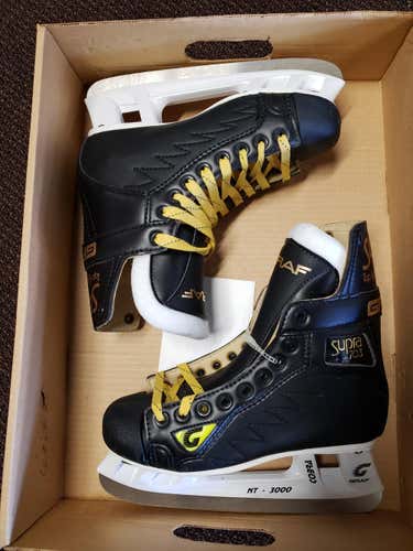 Graf supra 703 senior size 6 skate D width