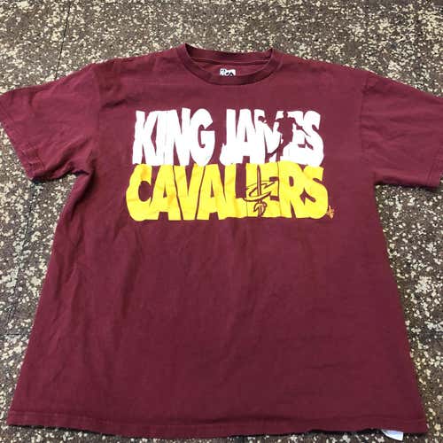 Cleveland Cavaliers LeBron James Adult Large Shirt