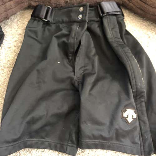 Used Medium Descente Shorts