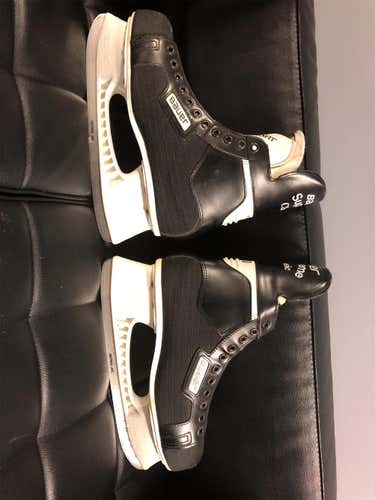 Used Bauer Supreme One100 D&R (Regular) Size 11 Hockey Skates