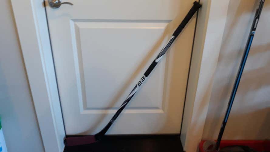 Used Youth Bauer Right Handed Prodigy Hockey Stick