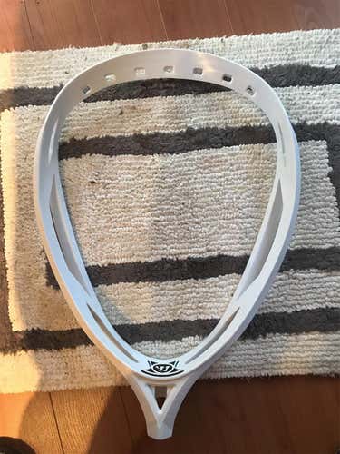 New Unstrung Nemesis Goalie Head