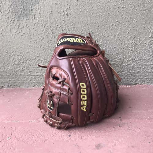 Brown Used Infield A2000 11.25" Baseball Glove