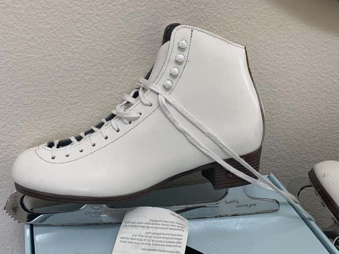 White Used Riedell Figure Skates Size 10