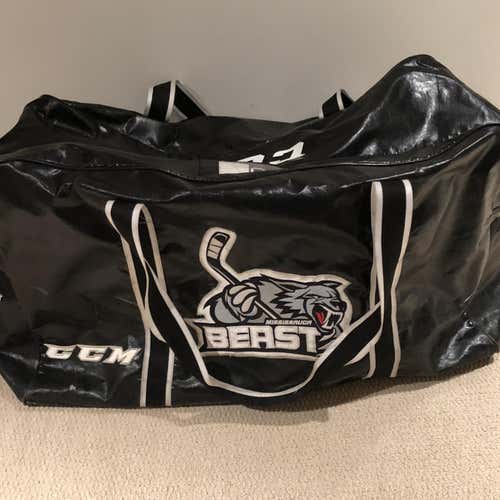 Used CCM Pro Team Senior Carry Bag Mississauga Beast