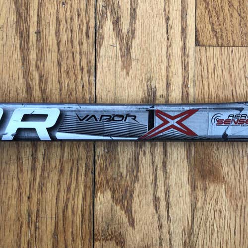 Used Right Handed Vapor 1X Toe Hockey Stick