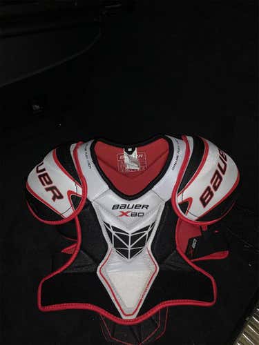 New Small Bauer Vapor X80  Shoulder Pads