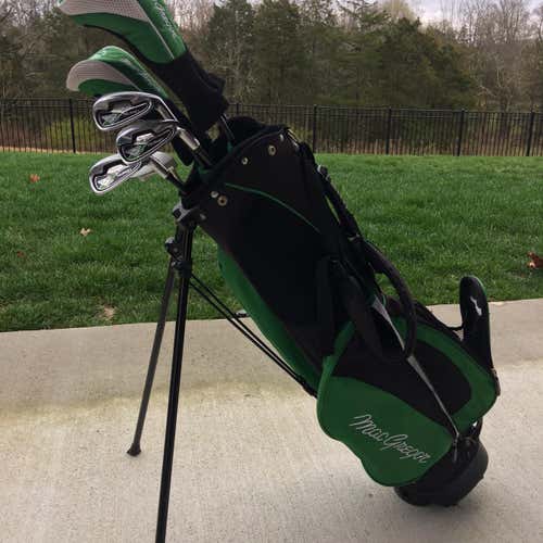 Junior Right Handed Regular Flex (7 Clubs) Clubs (Full Set)