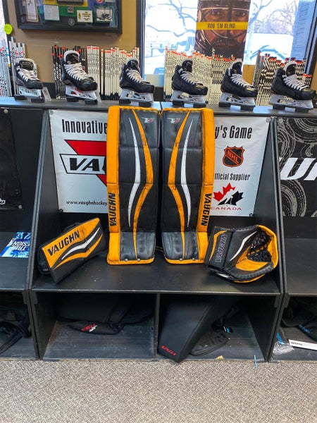 Used 34" Regular Velocity V7 Goalie Full Set