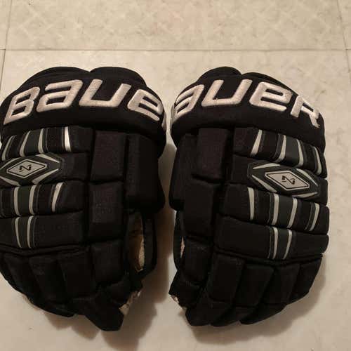 Black Used Bauer Nexus 800 13"  Gloves