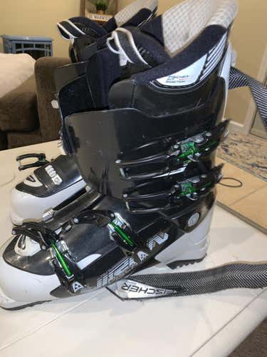 Men's Used Fischer Viron 65 Ski Boots