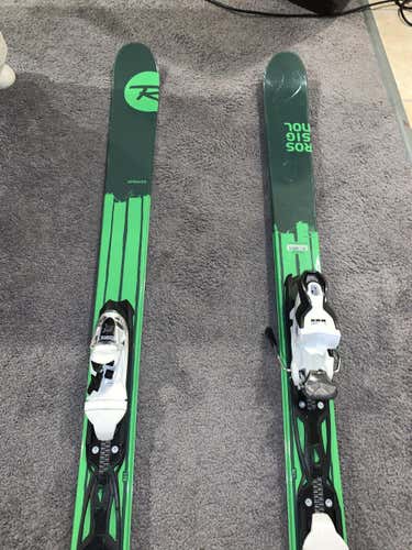 Used Men's 2017 Rossignol Sprayer Skis With Bindings