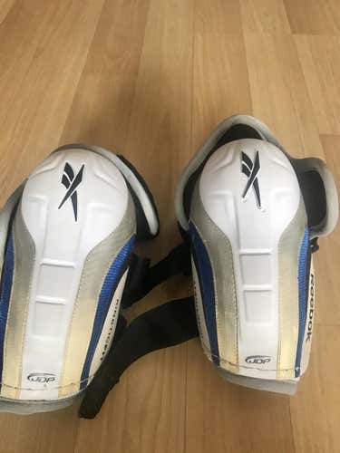 Used Senior Large Reebok 6 K Elbow Pads