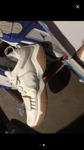 Men's 9.5 (Women's 10.5) Air Jordan Shoes