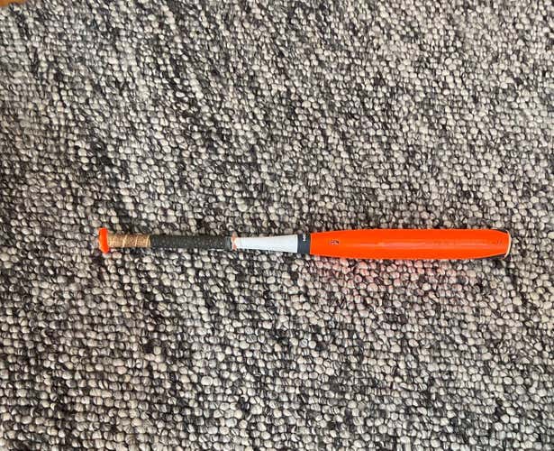 Used 2014 Composite Mako (-11) 20 oz 31" Bat